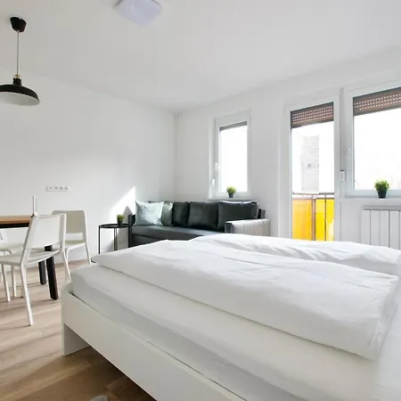 Standard By Hi5 - Dessewffy 37 Апартаменты