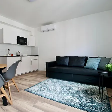 Апартаменты Standard By Hi5 - Dessewffy 37