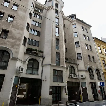 Апартаменты Standard By Hi5 - Dessewffy 37 *